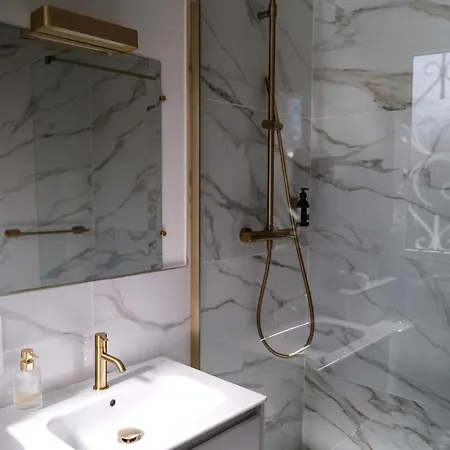 Πανσιόν Nady 3*